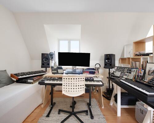 Amazing penthouse apartment with a terrace on 13 m2