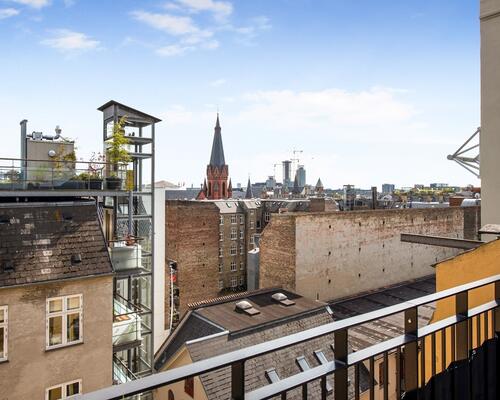 Amazing penthouse apartment with a terrace on 13 m2