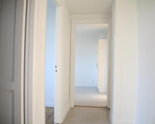 Flot højloftet lejlighed i Søndergade