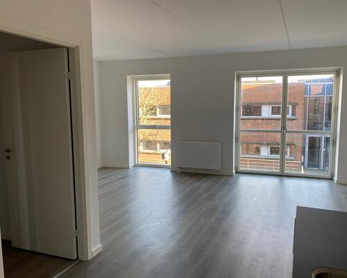 LÆKKER LEJLIGHED ER TIL LEJE NU I HJERTET AF VIBORG