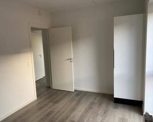 LÆKKER LEJLIGHED ER TIL LEJE NU I HJERTET AF VIBORG