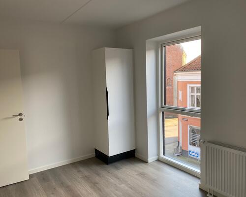 LÆKKER LEJLIGHED ER TIL LEJE NU I HJERTET AF VIBORG