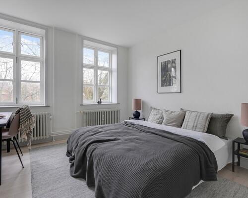 Moderne og nyistandsat stuelejlighed