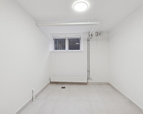 Flot nyistandsat rækkehus med god disponibel underetage