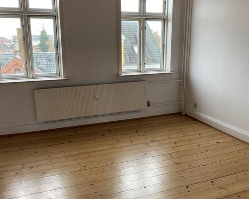 Velbeliggende flot lejlighed i Nyborg