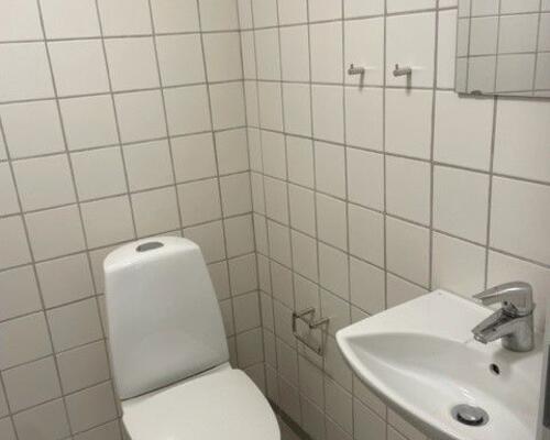 Kælderlejlighed tæt på centrum