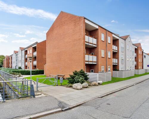 Sydvendt altan - og gratis parkering