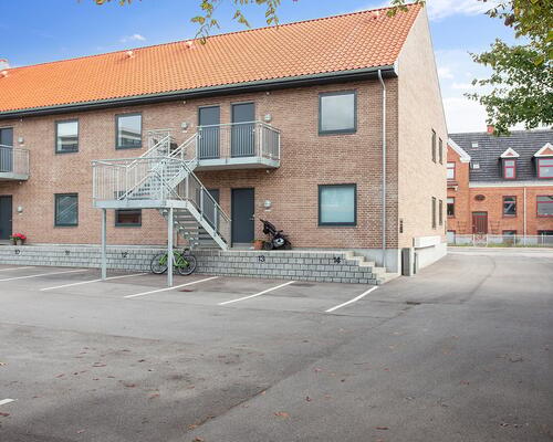 Moderne lejlighed centralt i Hillerød