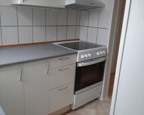 Fin 2 vær nær centrum