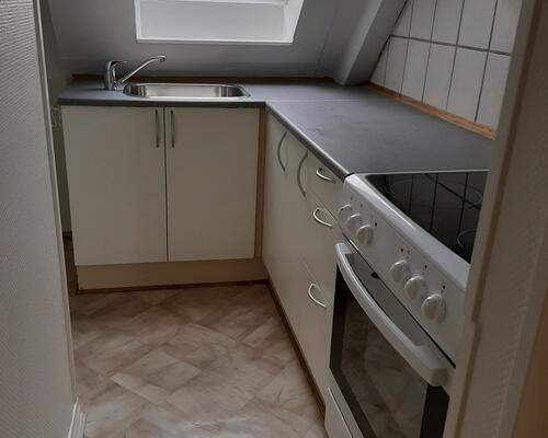 Fin 2 vær nær centrum