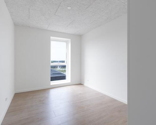Skønt 4-værelses rækkehus på 106 m2 (93 m2 BBR) i 2-plan.