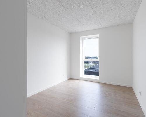 Skønt 4-værelses rækkehus på 106 m2 (93 m2 BBR) i 2-plan.