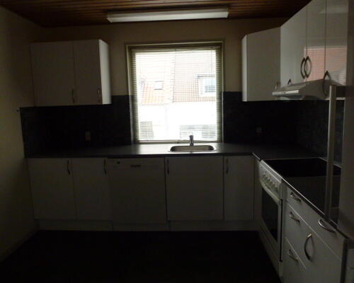 Stor, 4-Værelses Lejlighed I Frederikshavn