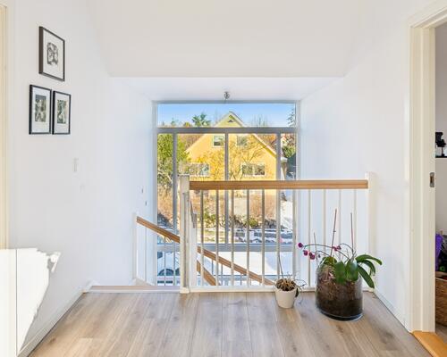 Eksklusiv og gennemrenoveret villa til møbleret leje i 2-12 mdr fra 1/1-2026 eller efter aftale