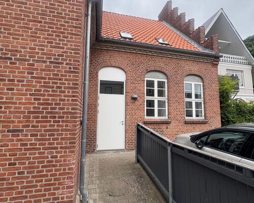 Flot 3. værelses Herskabslejlighed fordelt over 2 plan
