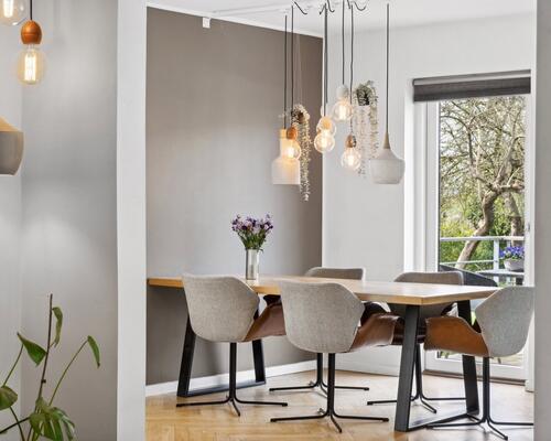 Totalrenoveret halv dobbelthus i Brabrand