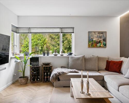 Totalrenoveret halv dobbelthus i Brabrand