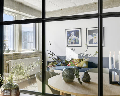 Fantastisk 2-værelses lejlighed på Strandvejen i New Yorker-stil