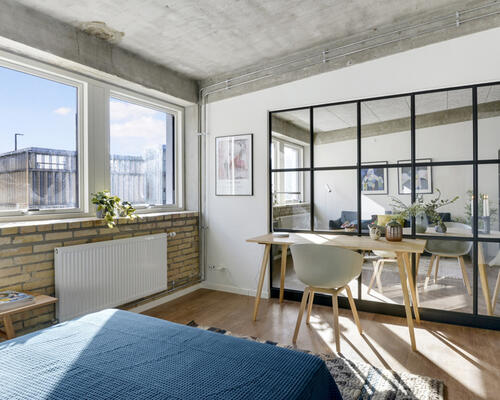 Fantastisk 2-værelses lejlighed på Strandvejen i New Yorker-stil