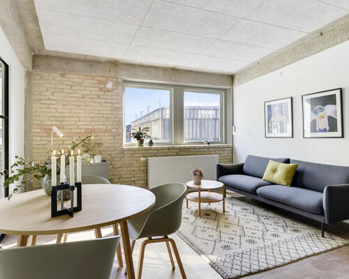 Fantastisk 2-værelses lejlighed på Strandvejen i New Yorker-stil