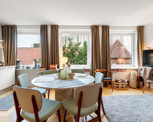 🏠 Lejlighed til leje i hjertet af Odense C – mere centralt bliver det ikke!