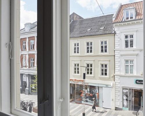 Stor flot lejlighed beliggende i hjertet af Aarhus.
