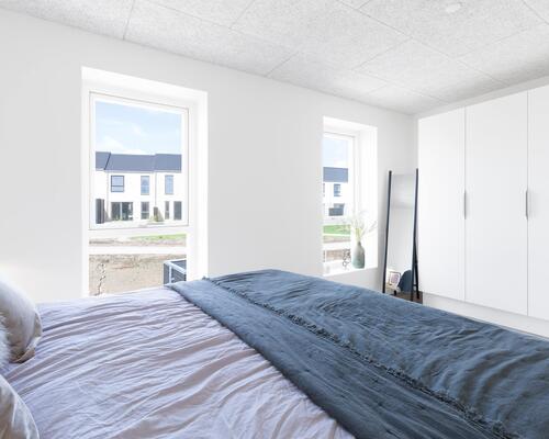 Moderne 4-værelses rækkehus med god plads.