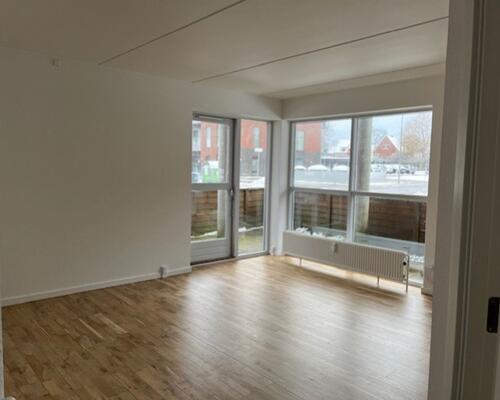 Stue lejlighed med god syd/vestvendt terrasse