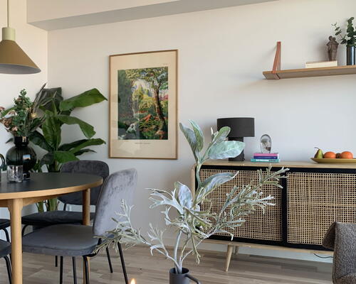 Moderne 2 værelses seniorbolig med egen terrasse