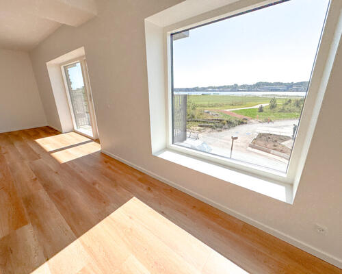 Unik 3-værelses lejlighed med fjordudsigt og stor altan