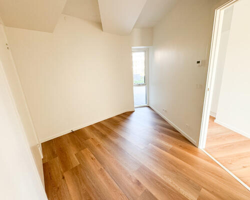 Unik 3-værelses lejlighed med fjordudsigt og stor altan