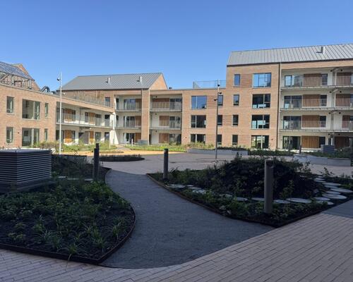 Unik 3-værelses lejlighed med fjordudsigt og stor altan