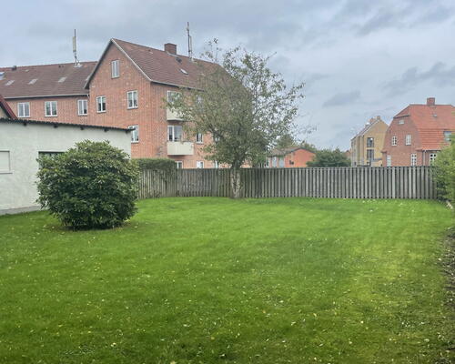 Stor 2-værelses med 2 altaner og masser af herlighedsværdi!