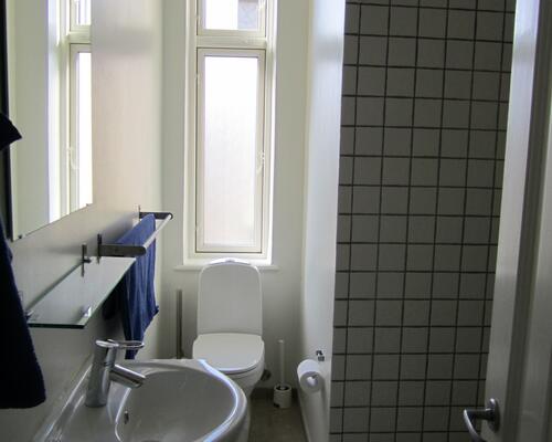 Herskabelig lejlighed med en af Frederiksbjergs bedste beliggenheder