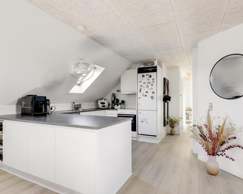 Rummelig 3-værelses i Jyllandsgade