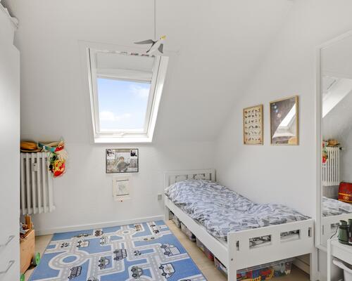 Rummelig 3-værelses i Jyllandsgade