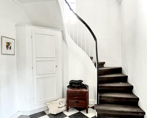 Stor klassisk palævilla midt i Vedbæk