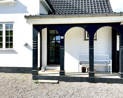 Stor klassisk palævilla midt i Vedbæk