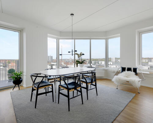 Stor, unik 4-værelses penthouse lejlighed med fantastisk udsigt i AstaHus