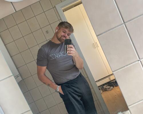 Ung mand søger lejelighed i Roskilde området