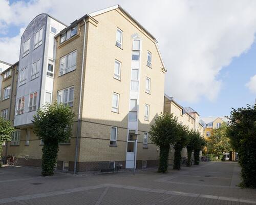 Nyrenoveret 2 værelses lejlighed på 66m² lige midt i Aalborg i lukkede trygge omgivelser