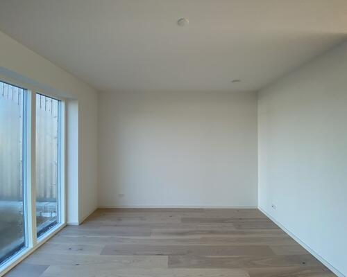 Nyopført rækkehus med 3 soveværelser.