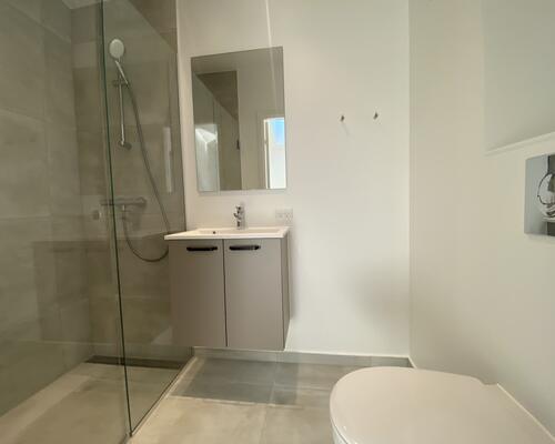 Nyopført rækkehus med 3 soveværelser.