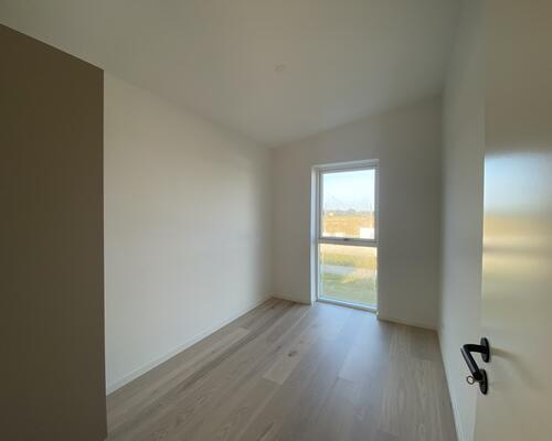 Nyopført rækkehus med 3 soveværelser.