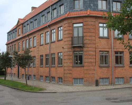 Topmoderne lys 1. sals lejlighed på 111 m2 i Aabenraa!