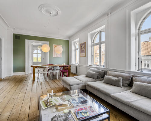 6 værelses lejlighed i København N