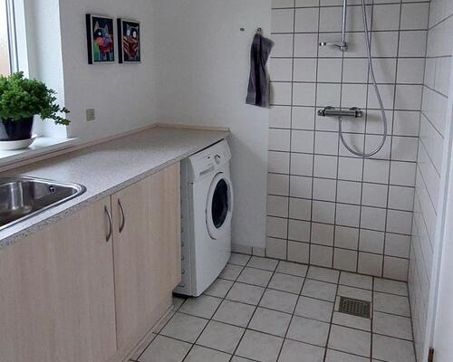 Attraktivt lejemål med god have i familievenligt kvarter.
