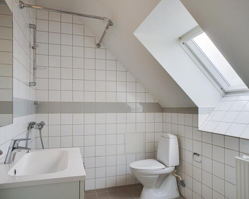 Moderne lejlighed i rolige omgivelser