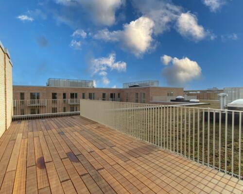 Penthouse-bolig med stor tagterrasse