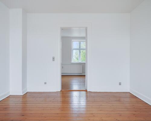 Stor 3 værelses lejlighed i rolige omgivelser